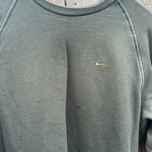 Vintage Nike Embroidered Men's Olive Crewneck Sweatshirt Size Large - Picture 2 of 7